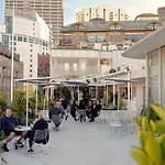 Paramount House Hotel