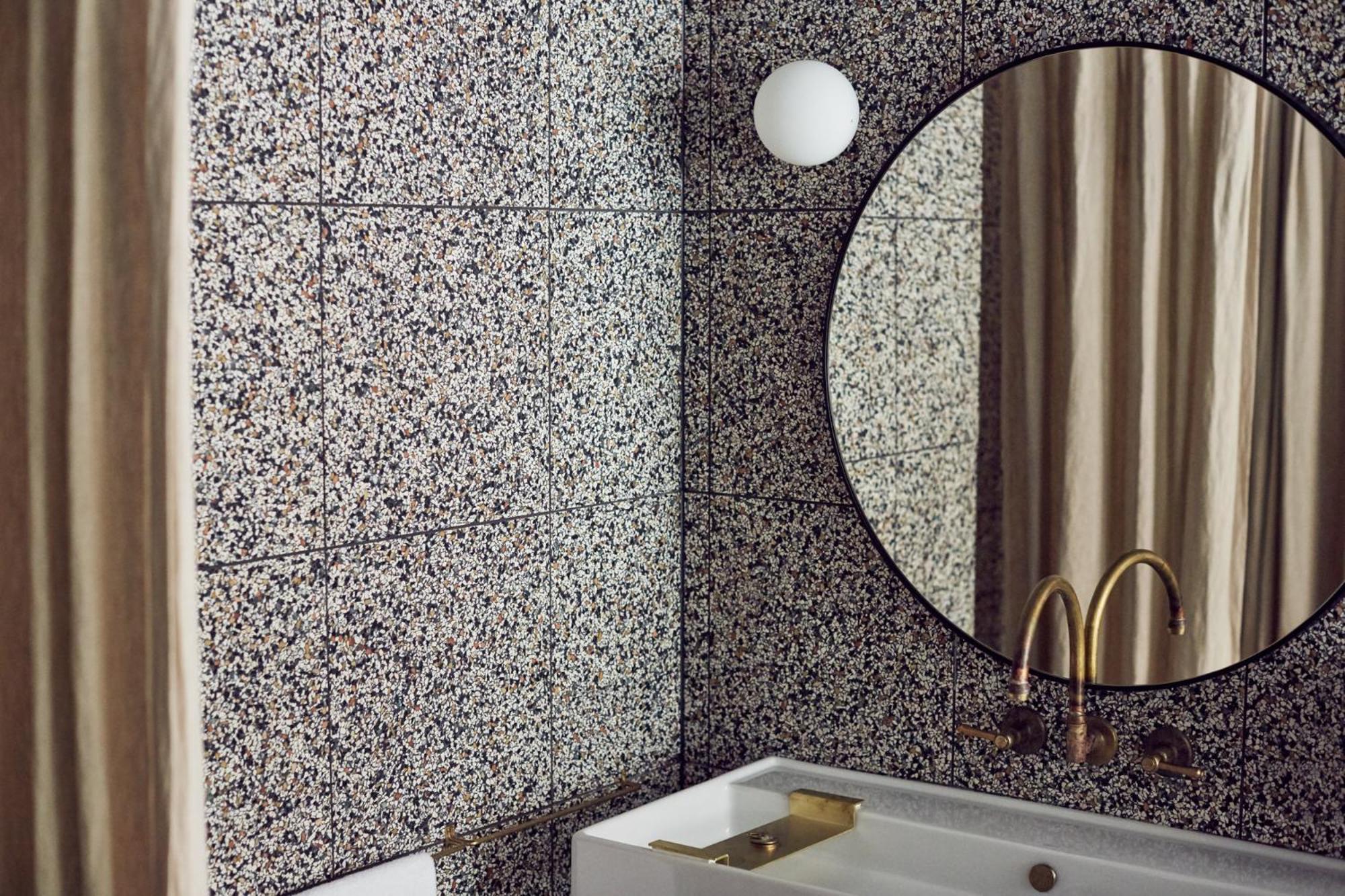 Paramount House Hotel Sydney